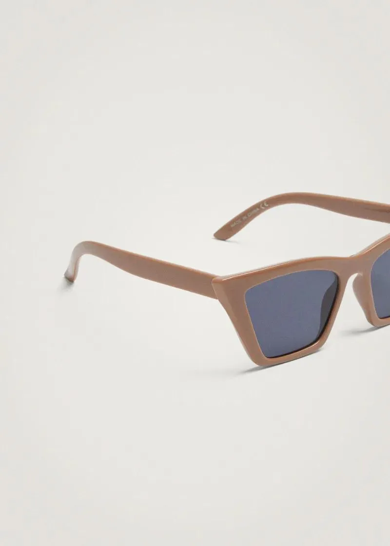 ОЧИЛА ЗА СОНЦЕ 