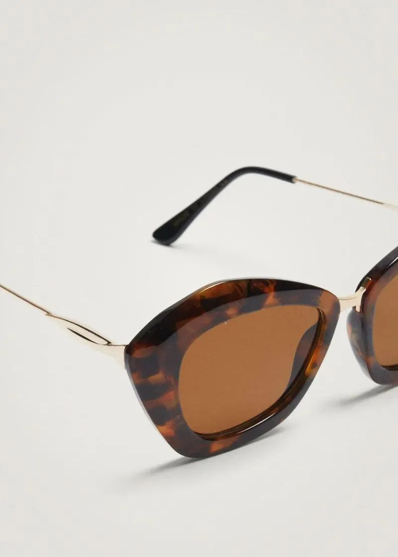 ОЧИЛА ЗА СОНЦЕ 