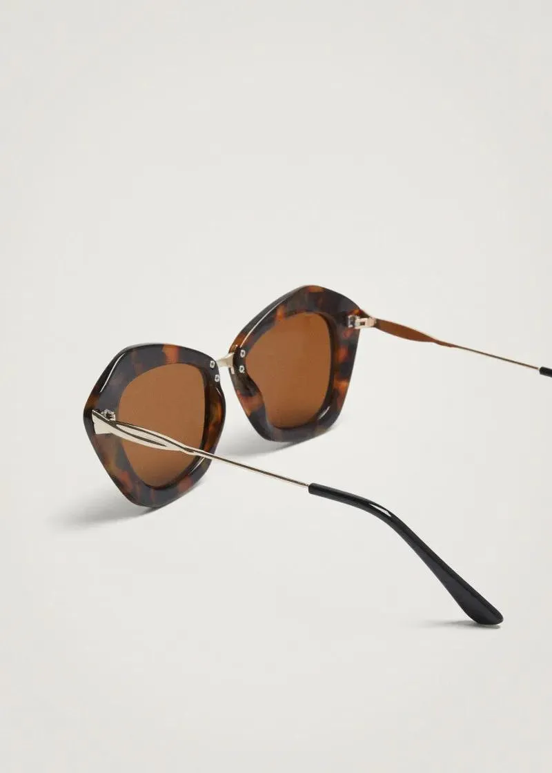 ОЧИЛА ЗА СОНЦЕ 