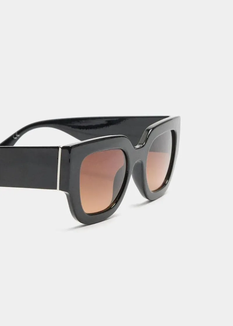 ОЧИЛА ЗА СОНЦЕ 