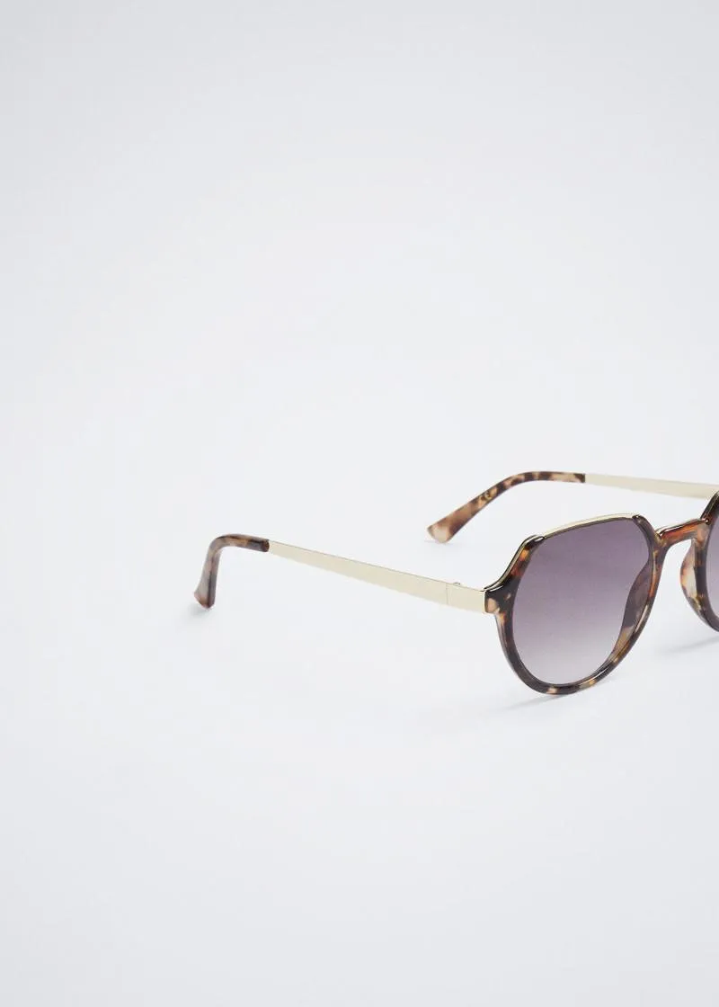 ОЧИЛА ЗА СОНЦЕ 