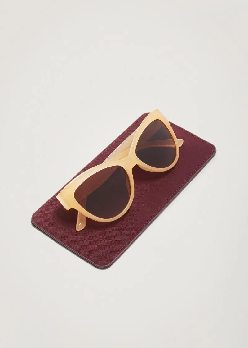 ОЧИЛА ЗА СОНЦЕ 