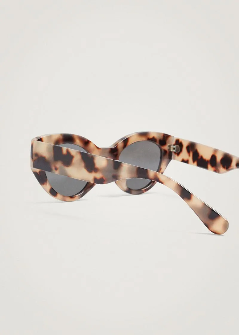 ОЧИЛА ЗА СОНЦЕ 