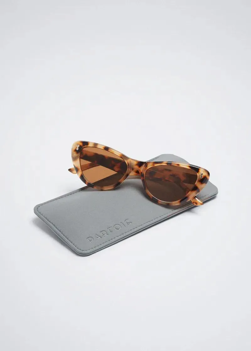 ОЧИЛА ЗА СОНЦЕ 