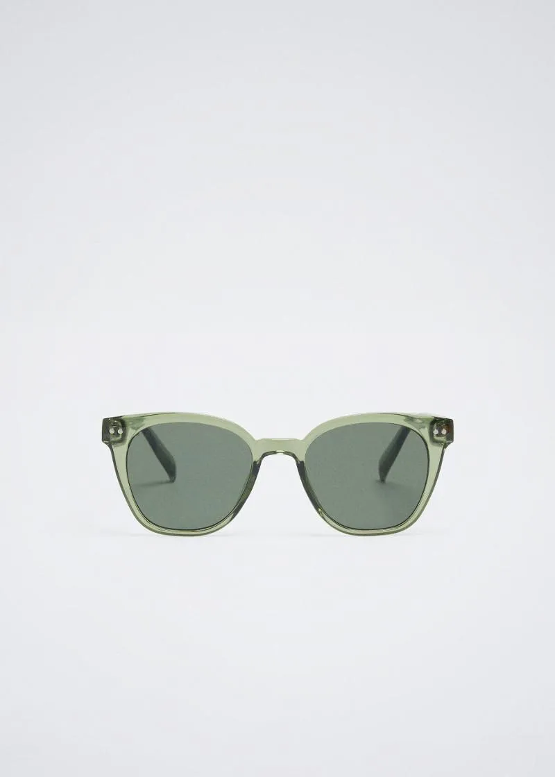 ОЧИЛА ЗА СОНЦЕ 