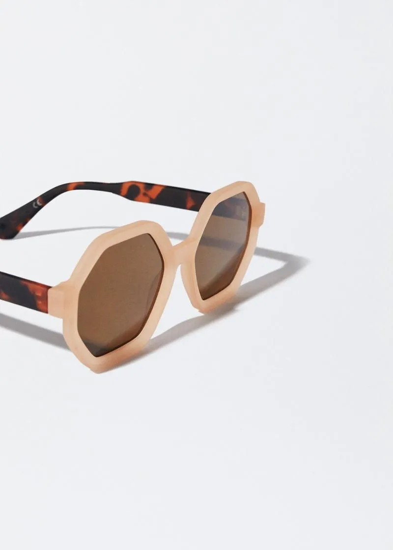 ОЧИЛА ЗА СОНЦЕ 