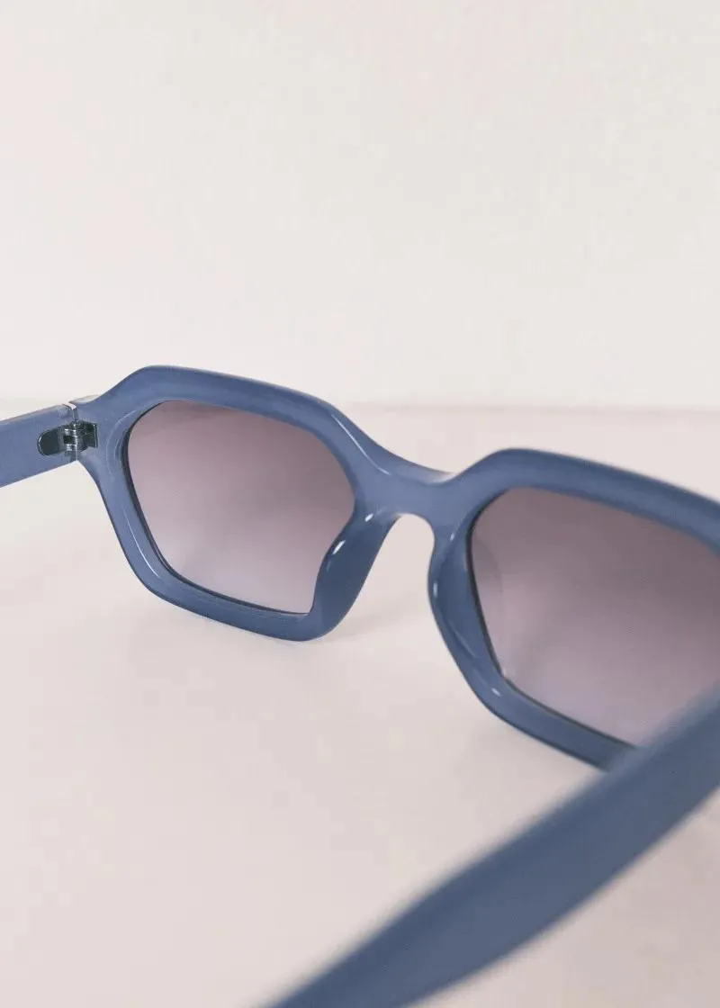 ОЧИЛА ЗА СОНЦЕ 