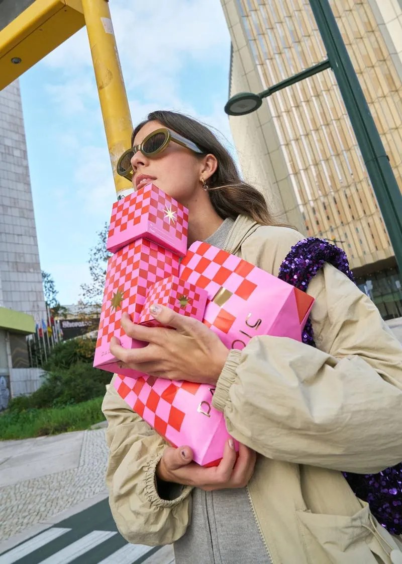 ОЧИЛА ЗА СОНЦЕ 