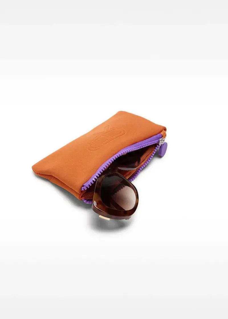 ОЧИЛА ЗА СОНЦЕ 