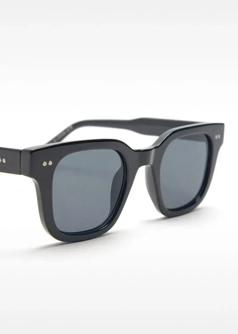 ОЧИЛА ЗА СОНЦЕ 