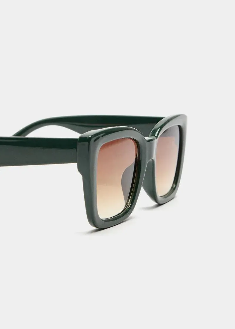 ОЧИЛА ЗА СОНЦЕ 