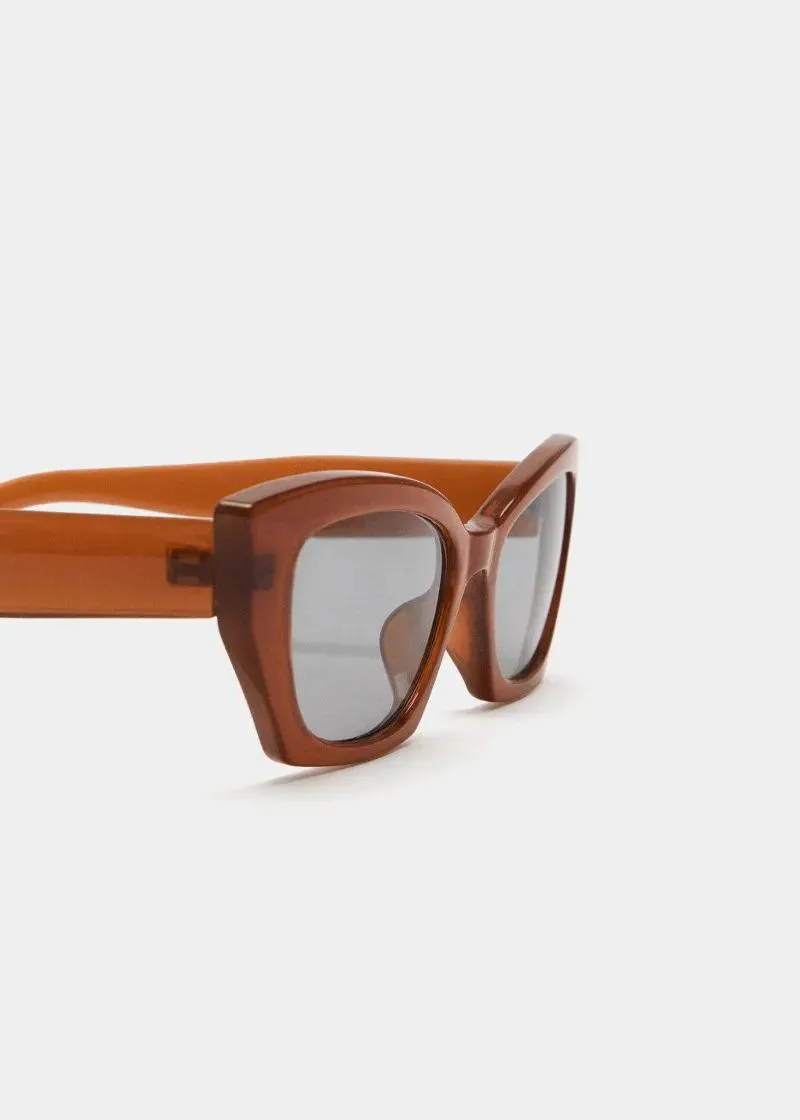 ОЧИЛА ЗА СОНЦЕ 