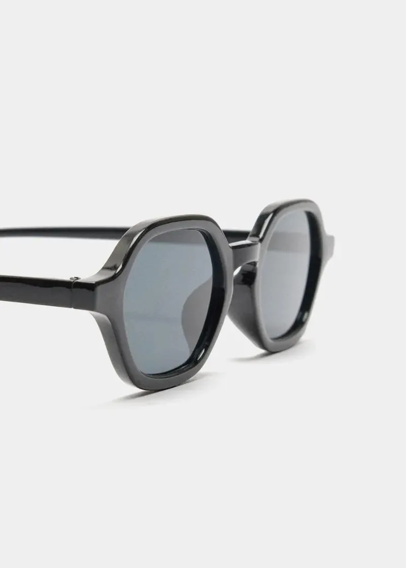 ОЧИЛА ЗА СОНЦЕ 