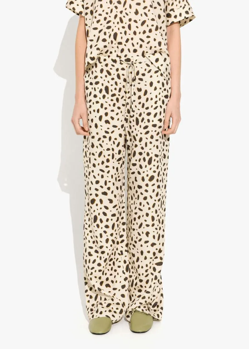 ПАНТАЛОНИ 
