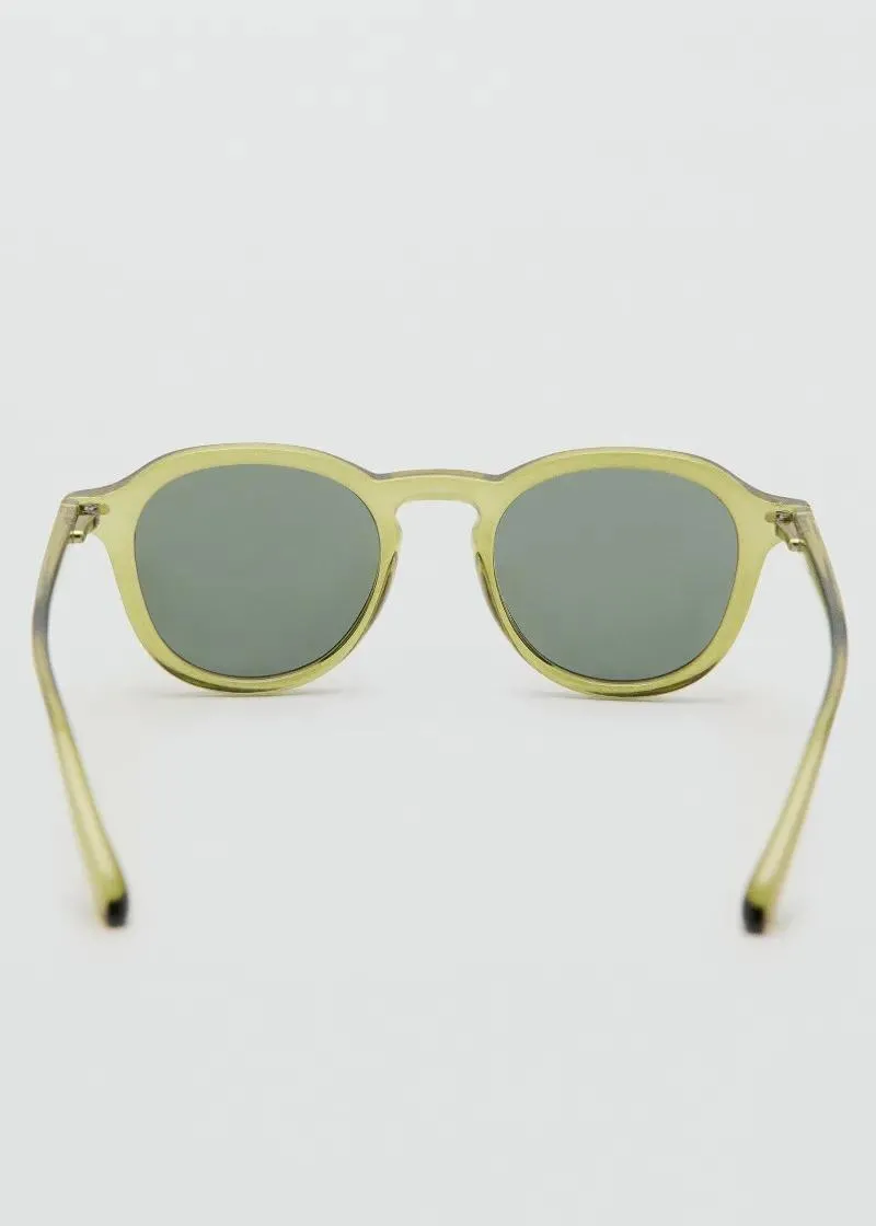 ОЧИЛА ЗА СОНЦЕ 