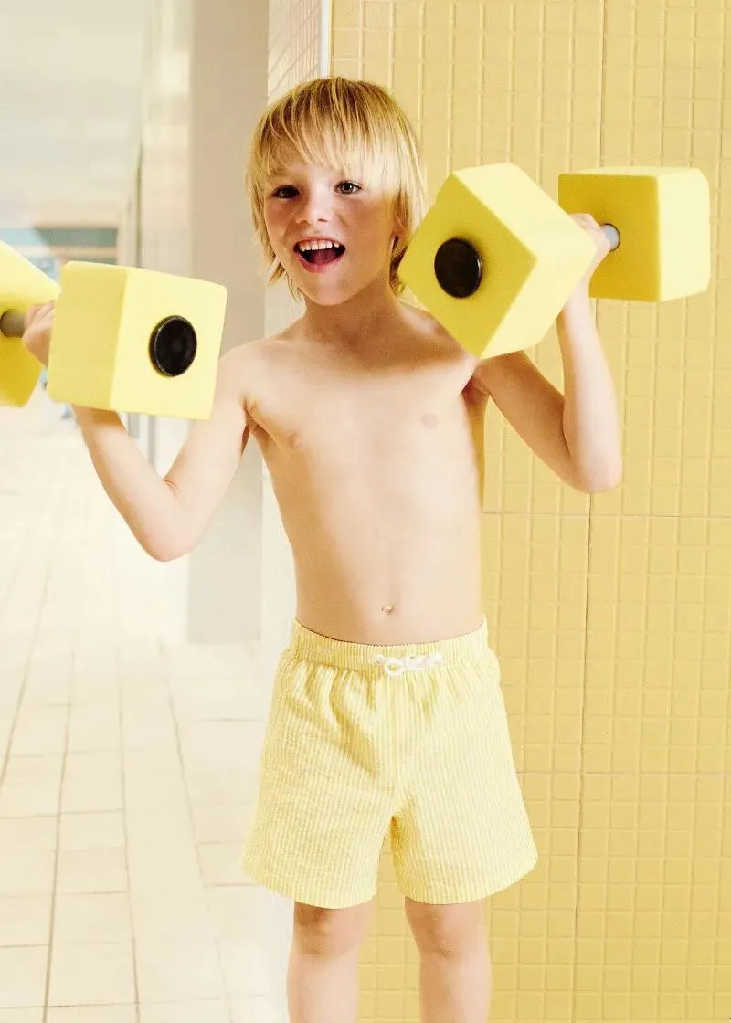 КОСТИМ ЗА КАПЕЊЕ 