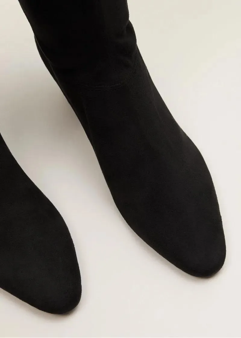 ВИСОКИ ЧИЗМИ 