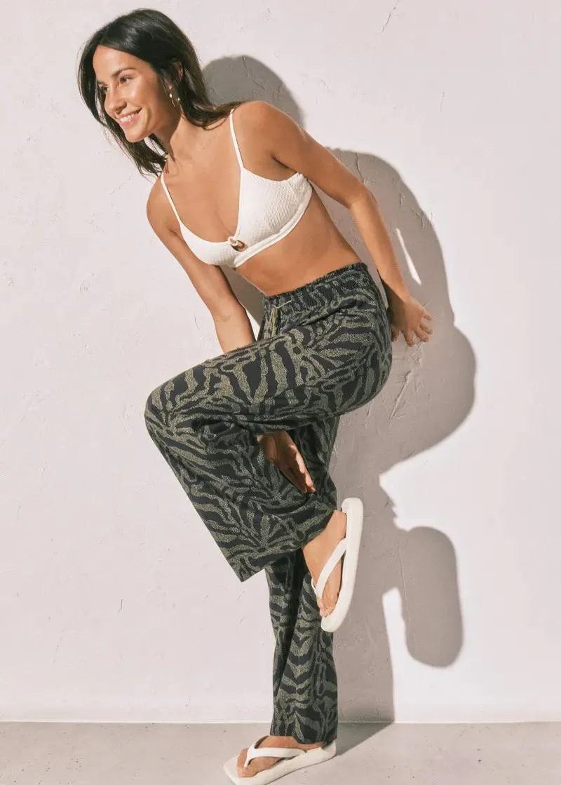 ПИЖАМИ ДОЛЕН ДЕЛ 