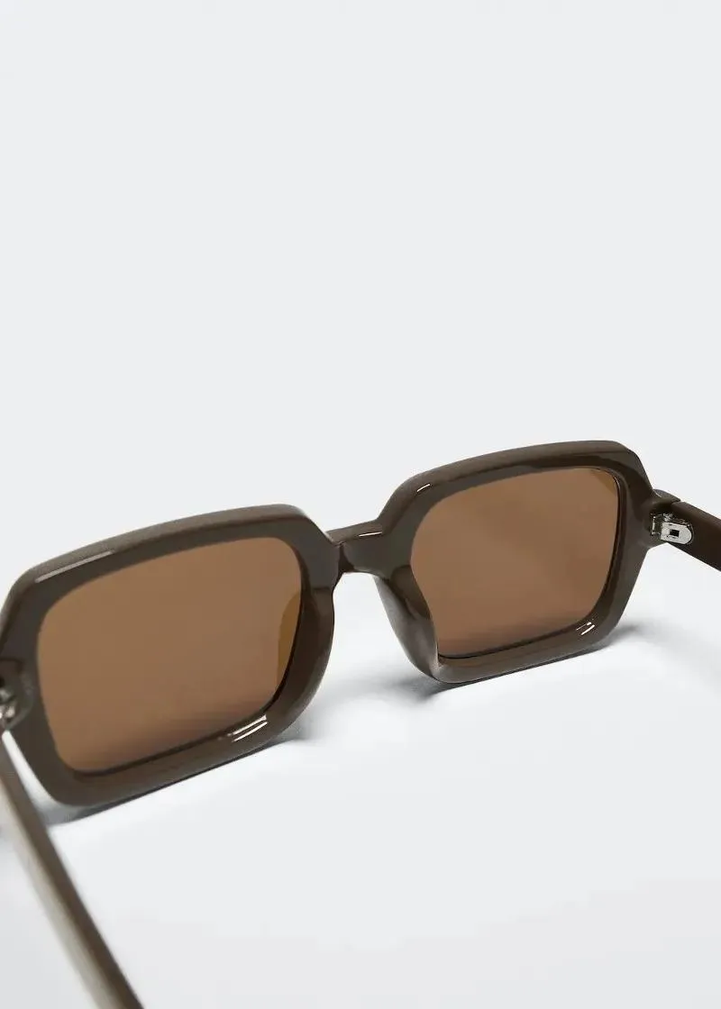 ОЧИЛА ЗА СОНЦЕ 