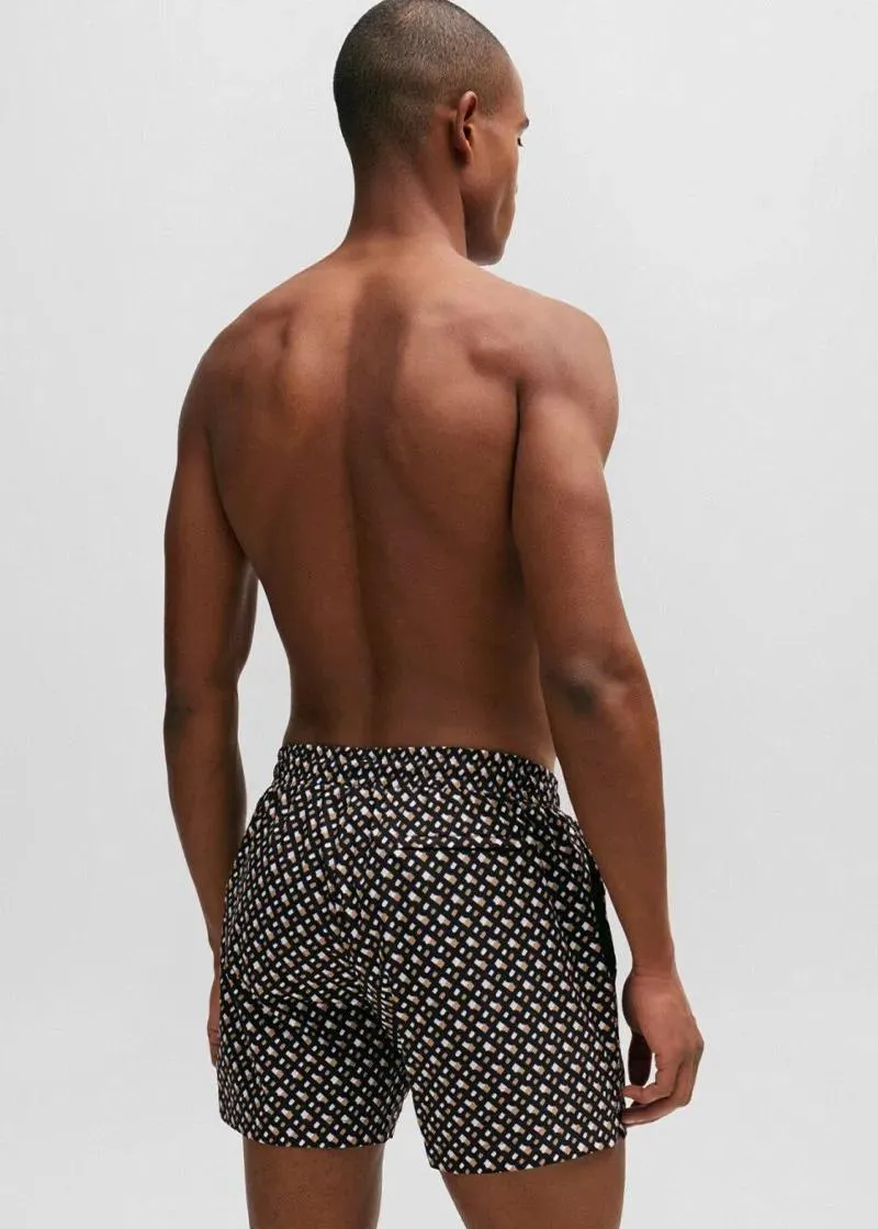 КОСТИМ ЗА КАПЕЊЕ 