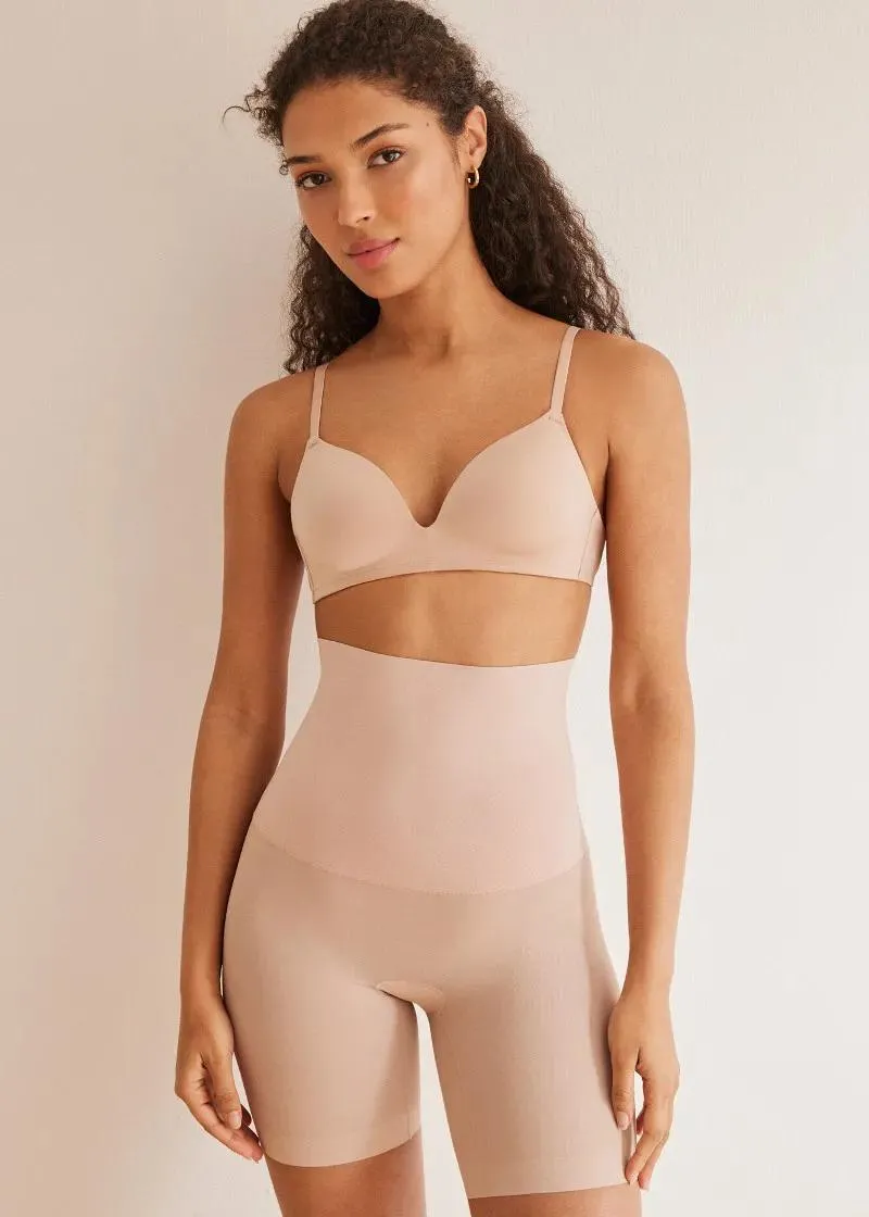 ОБЛИКУВАЧ ЗА ТЕЛО 