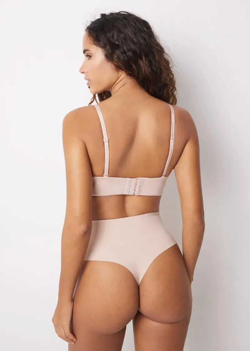 ОБЛИКУВАЧ ЗА ТЕЛО 