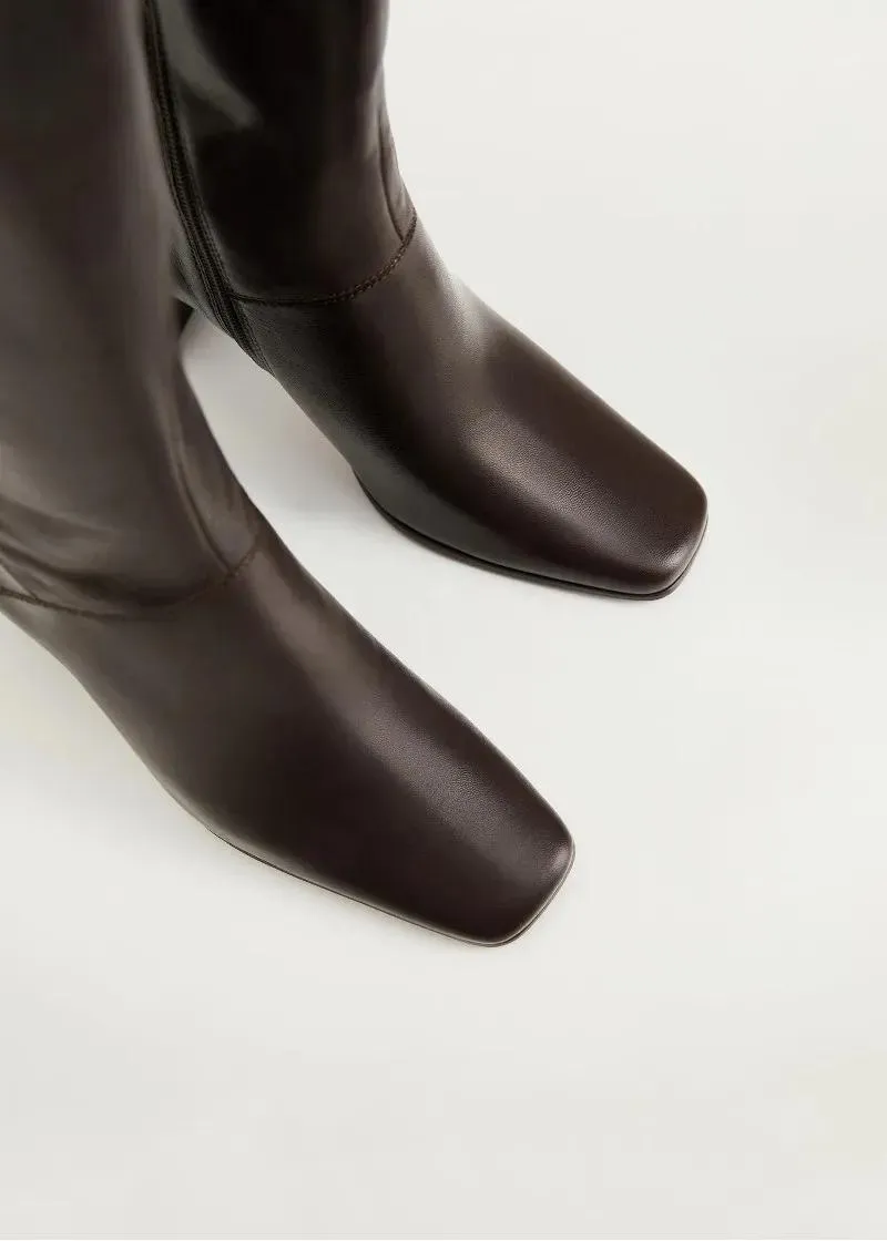 ВИСОКИ ЧИЗМИ 