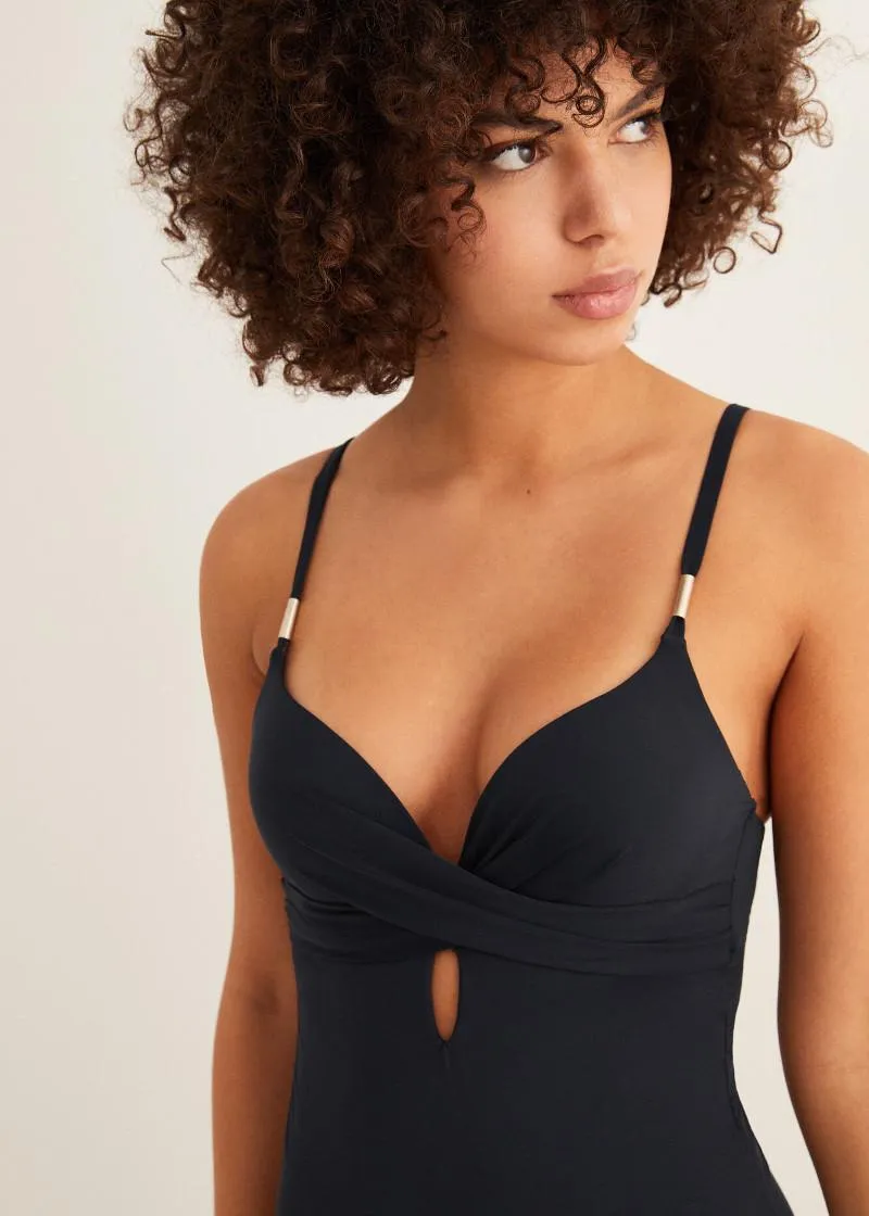 КОСТИМ ЗА КАПЕЊЕ 