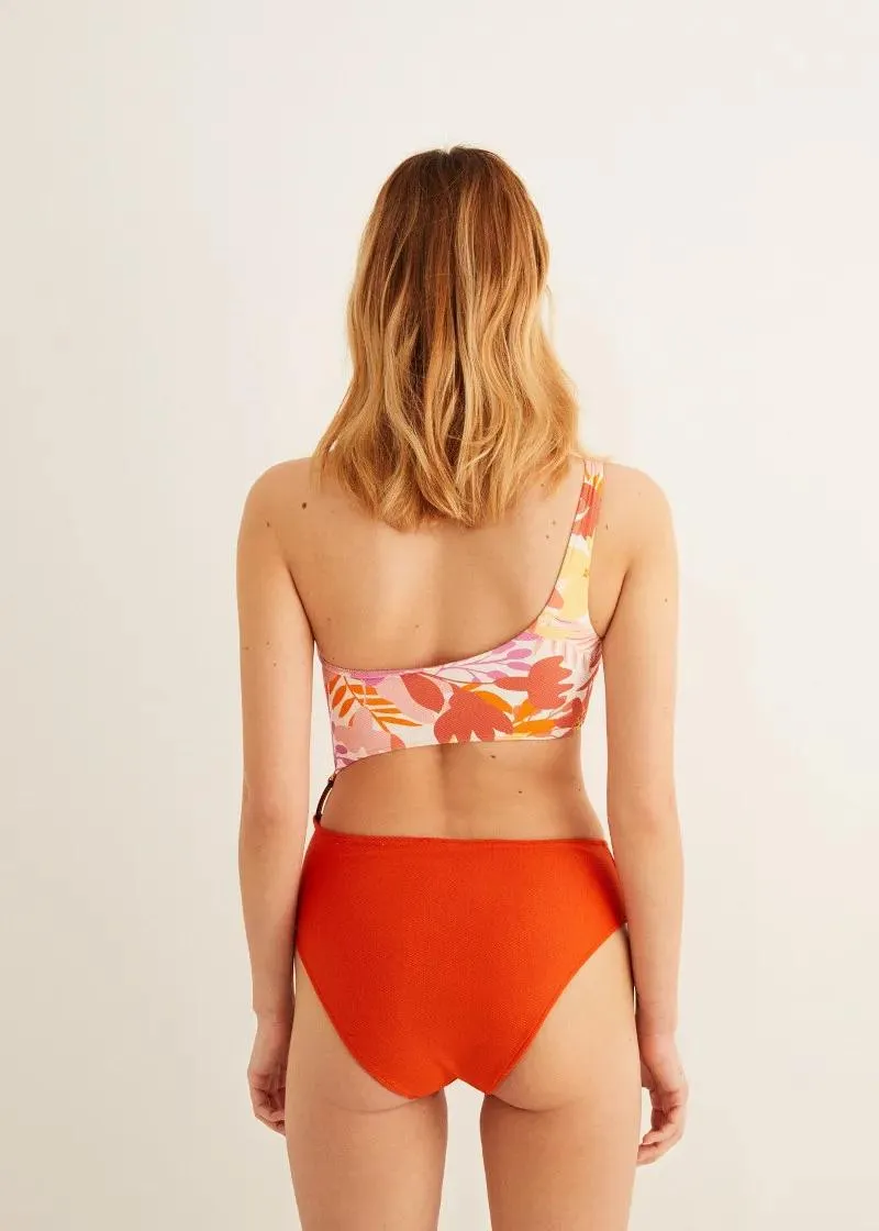 КОСТИМ ЗА КАПЕЊЕ 