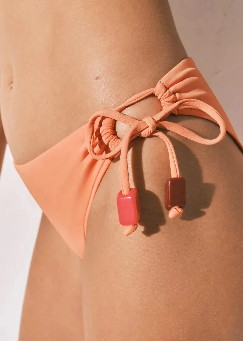 КОСТИМ ЗА КАПЕЊЕ ДОЛЕН ДЕЛ 