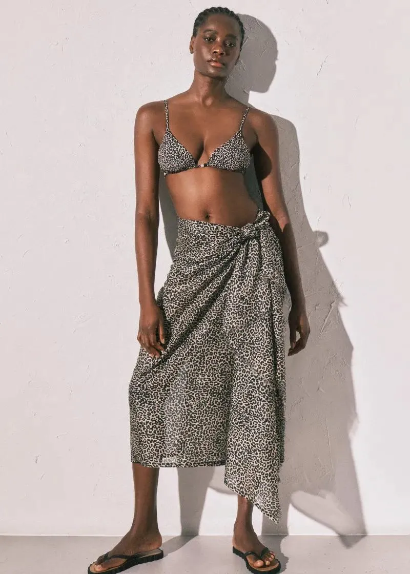 КОСТИМ ЗА КАПЕЊЕ ГОРЕН ДЕЛ Б 