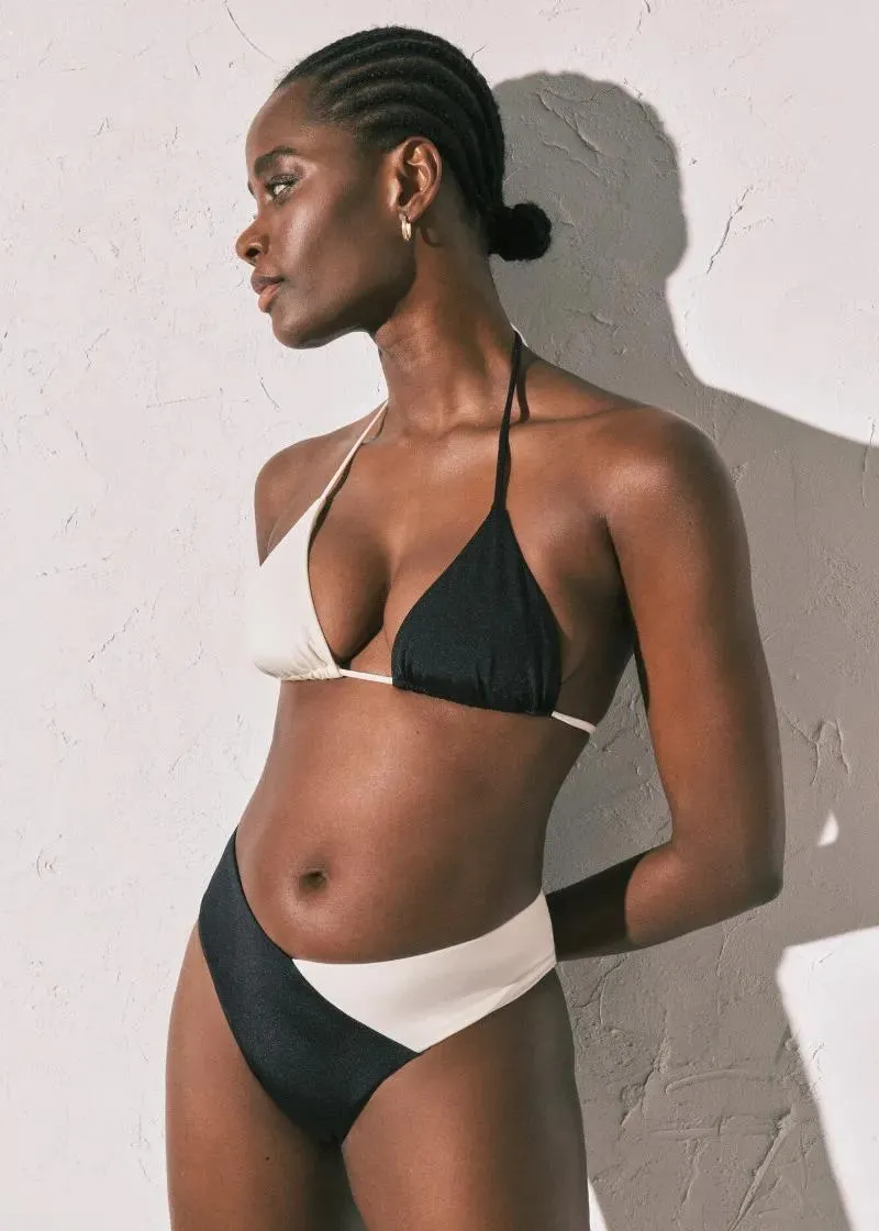 ЕДНОДЕЛЕН КОСТИМ ЗА КАПЕЊЕ Б 