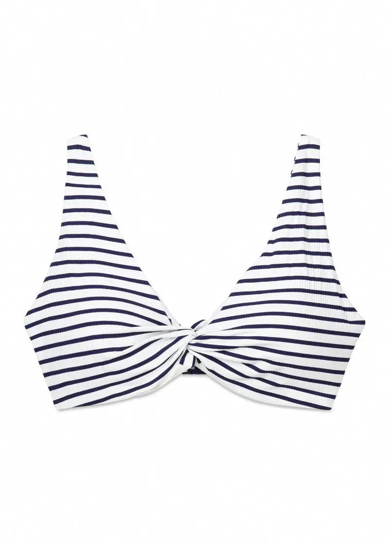 КОСТИМ ЗА КАПЕЊЕ ГОРЕН ДЕЛ Ц 