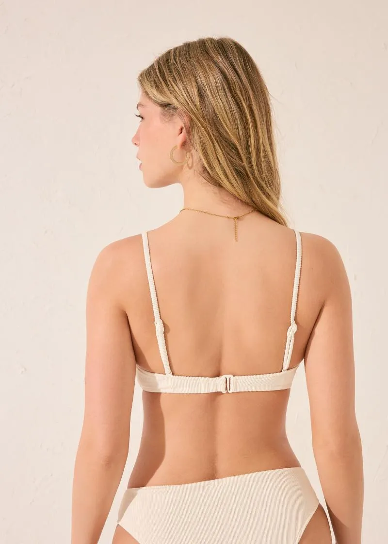 КОСТИМ ЗА КАПЕЊЕ ГОРЕН ДЕЛ Б 