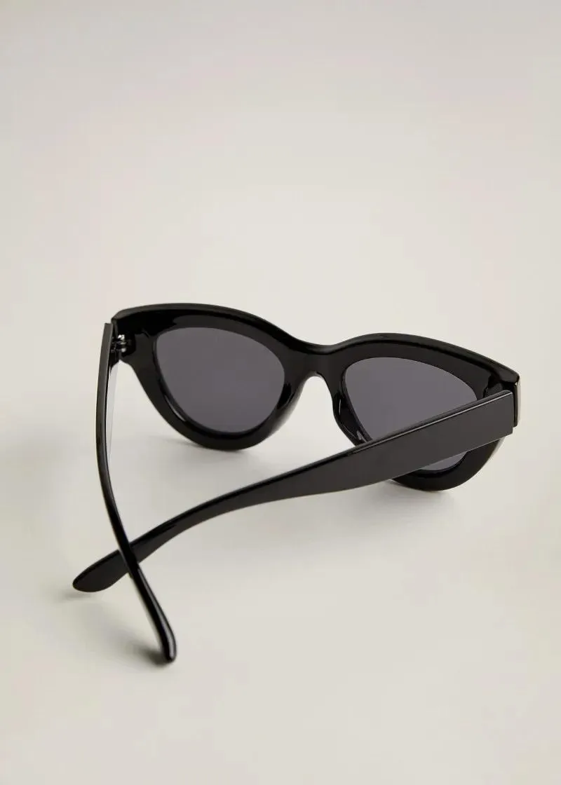 ОЧИЛА ЗА СОНЦЕ 