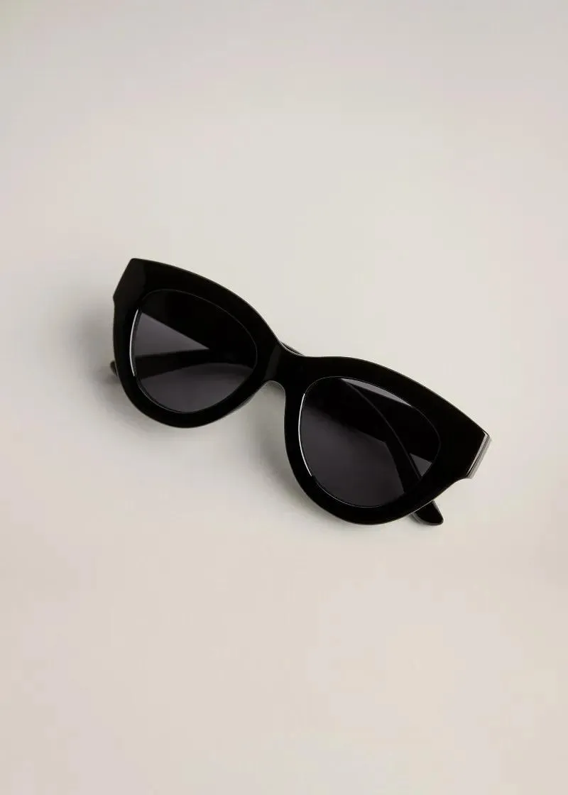 ОЧИЛА ЗА СОНЦЕ 