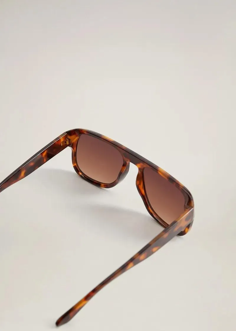 ОЧИЛА ЗА СОНЦЕ 