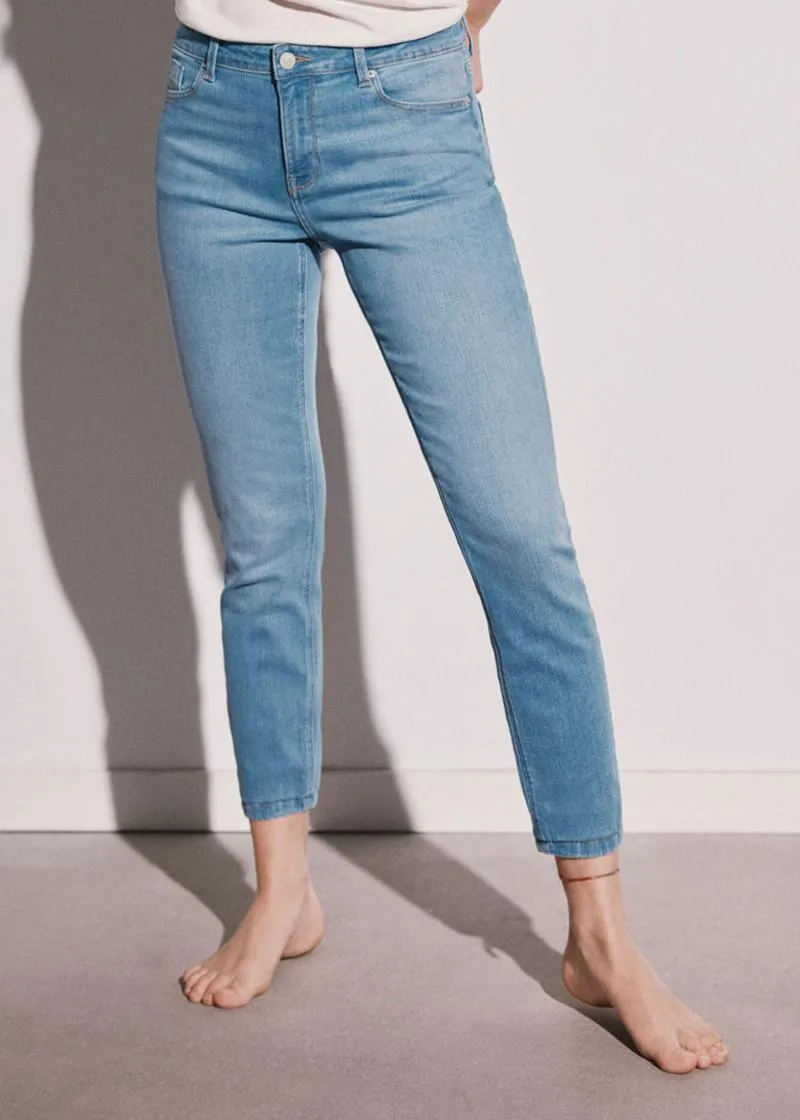 ЖЕНСКИ ФАРМЕРКИ 