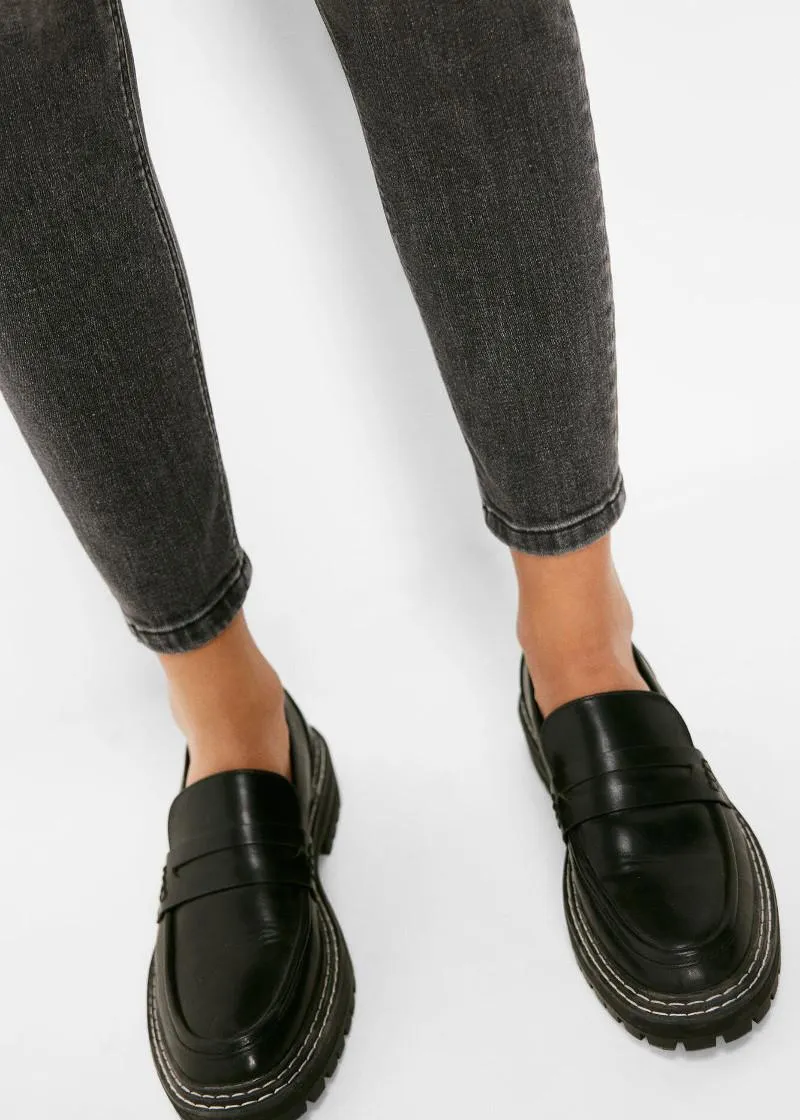 ЖЕНСКИ ФАРМЕРКИ 