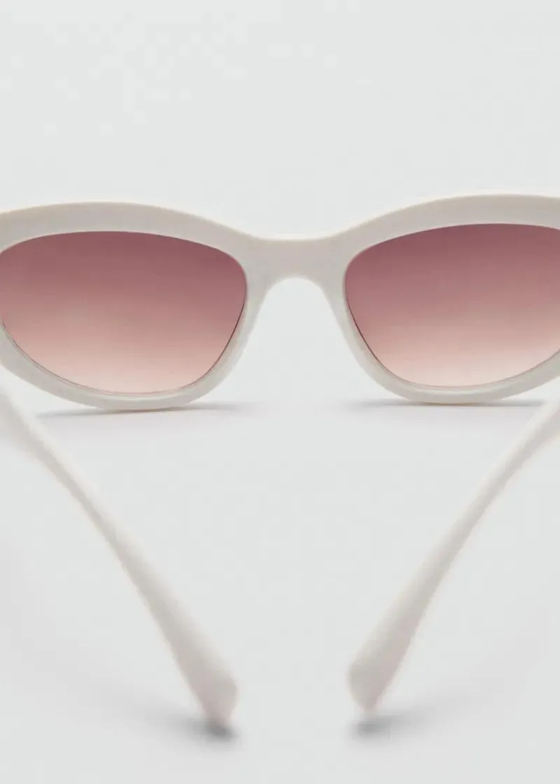 ОЧИЛА ЗА СОНЦЕ 