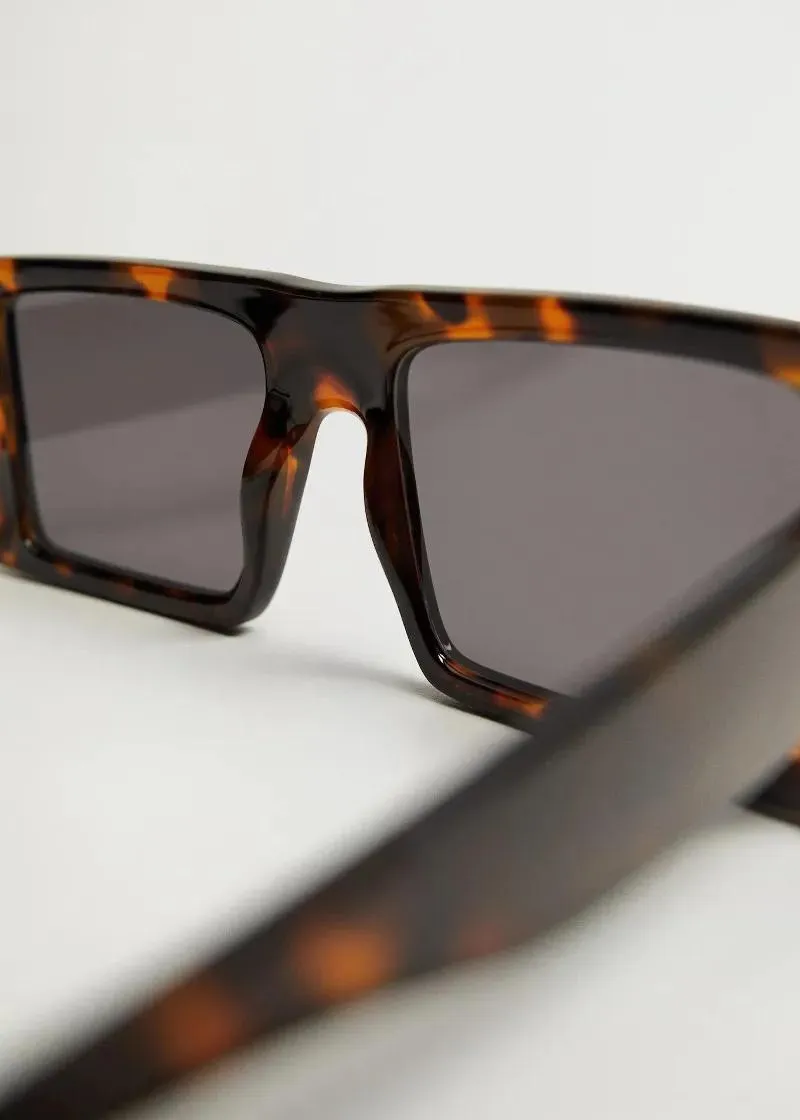 ОЧИЛА ЗА СОНЦЕ 