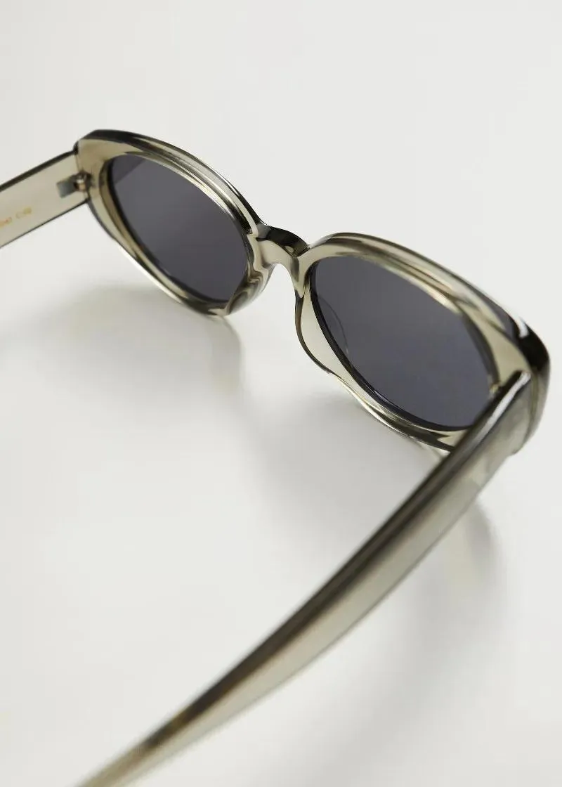 ОЧИЛА ЗА СОНЦЕ 