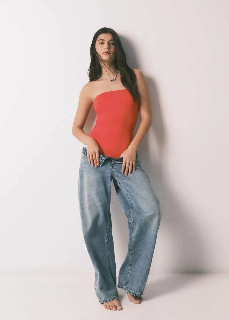 ЕДНОДЕЛЕН КОСТИМ ЗА КАПЕЊЕ 