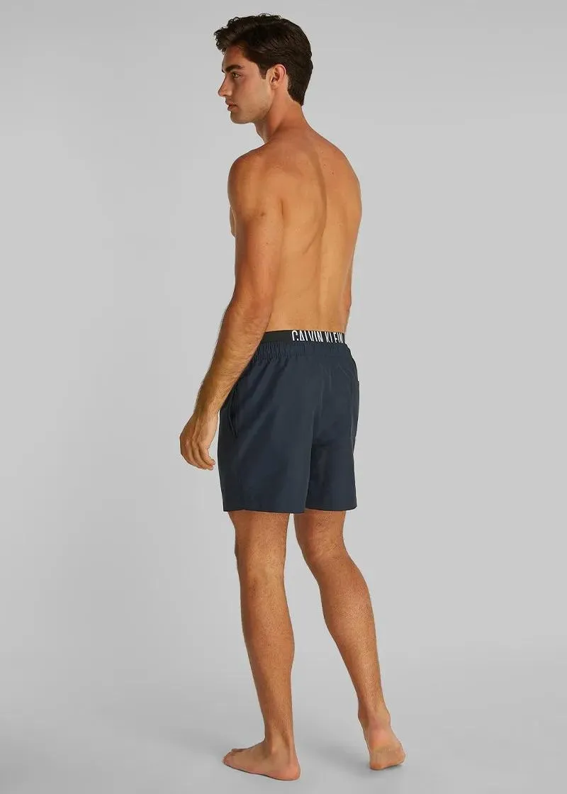 КОСТИМ ЗА КАПЕЊЕ 