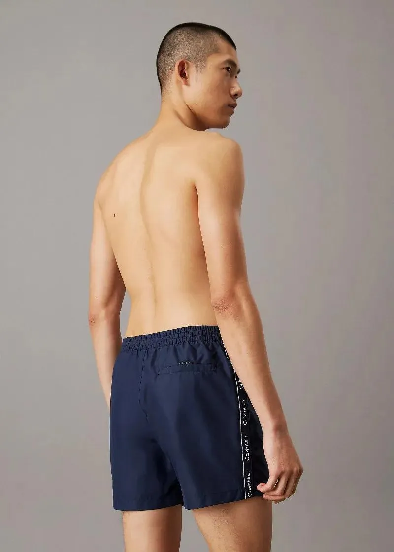 КОСТИМ ЗА КАПЕЊЕ 