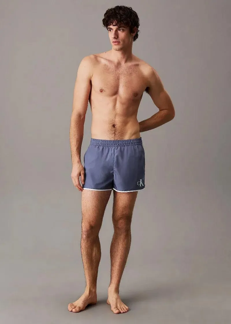 КОСТИМ ЗА КАПЕЊЕ 