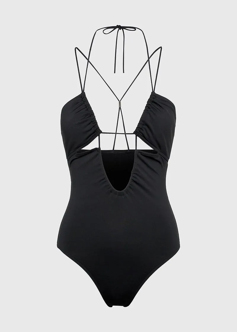 ЕДНОДЕЛЕН КОСТИМ ЗА КАПЕЊЕ 