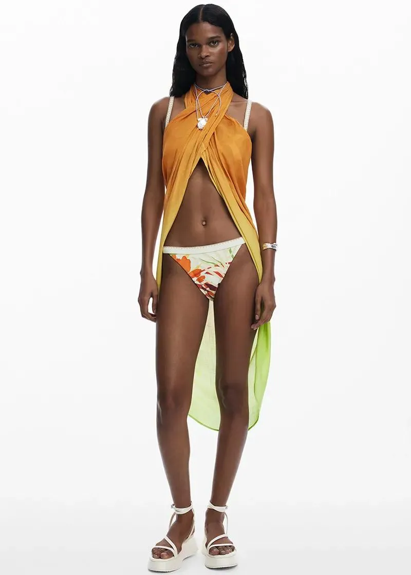 КОСТИМ ЗА КАПЕЊЕ ДОЛЕН ДЕЛ 