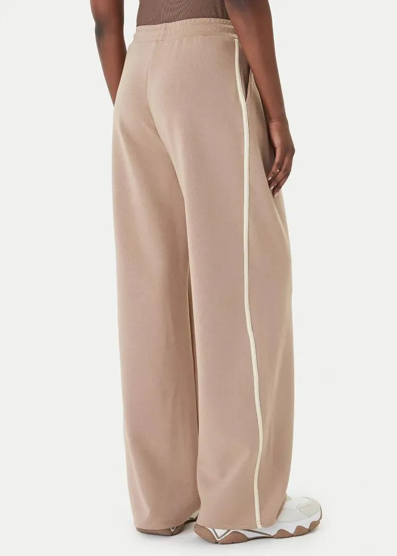 ТРЕНЕРКИ ДОЛЕН ДЕЛ 