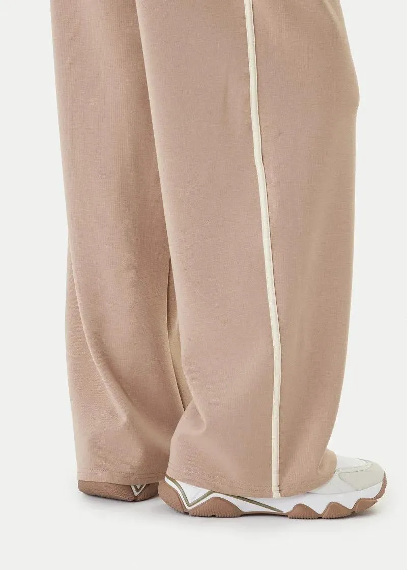 ТРЕНЕРКИ ДОЛЕН ДЕЛ 